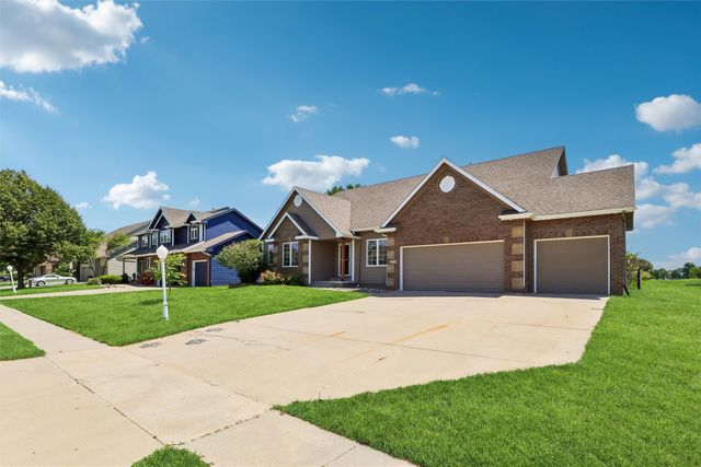 3105 NE Huntington Lane, Ankeny, IA 50021