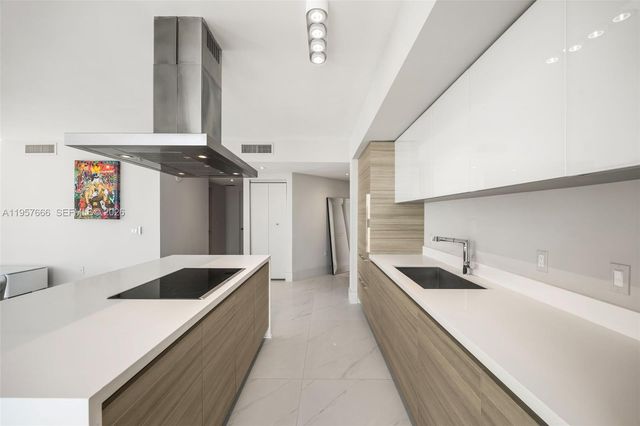 300 Sunny Isles Blvd 4-2202, Sunny Isles Beach, FL 33160