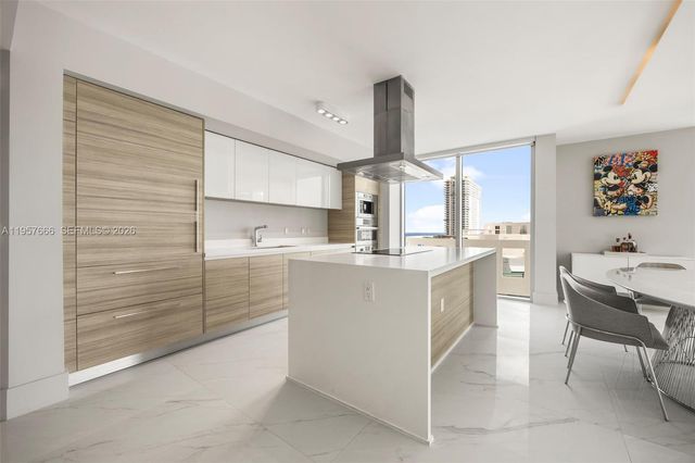 300 Sunny Isles Blvd 4-2202, Sunny Isles Beach, FL 33160