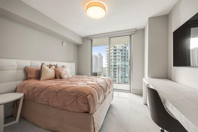 300 Sunny Isles Blvd 4-2202, Sunny Isles Beach, FL 33160