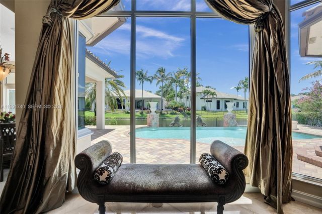 730 Leigh Palm Ave, Plantation, FL 33324