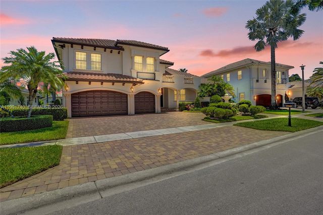 730 Leigh Palm Ave, Plantation, FL 33324