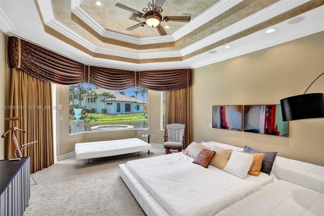 730 Leigh Palm Ave, Plantation, FL 33324