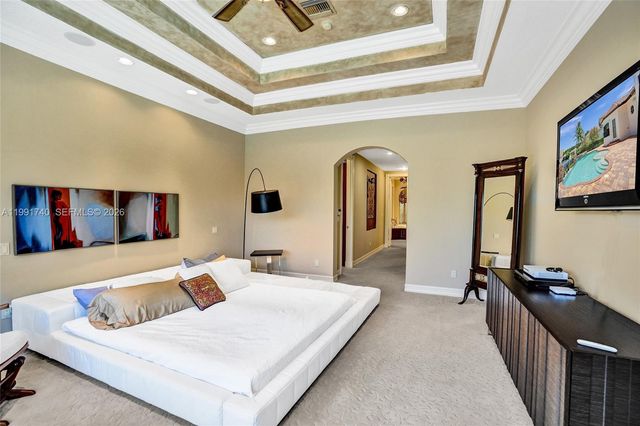 730 Leigh Palm Ave, Plantation, FL 33324