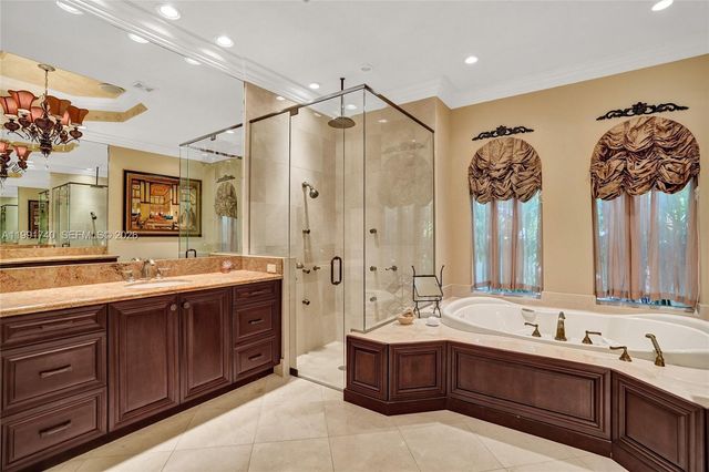 730 Leigh Palm Ave, Plantation, FL 33324