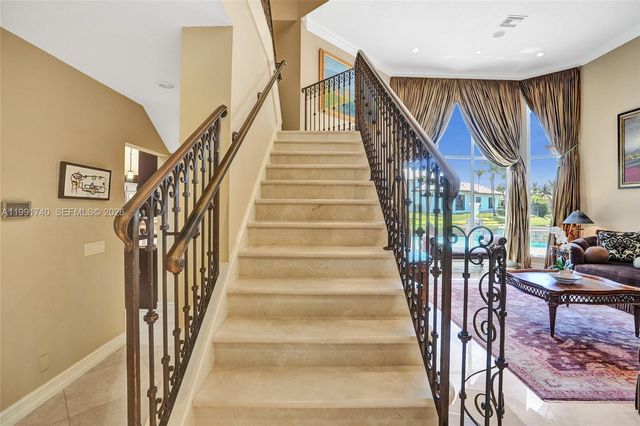 730 Leigh Palm Ave, Plantation, FL 33324