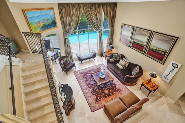 730 Leigh Palm Ave, Plantation, FL 33324