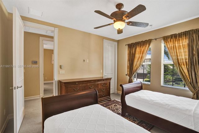 730 Leigh Palm Ave, Plantation, FL 33324