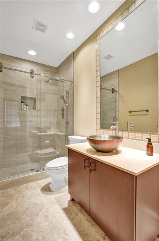 730 Leigh Palm Ave, Plantation, FL 33324