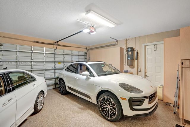 730 Leigh Palm Ave, Plantation, FL 33324