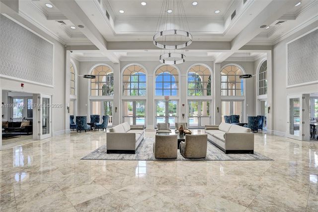 730 Leigh Palm Ave, Plantation, FL 33324