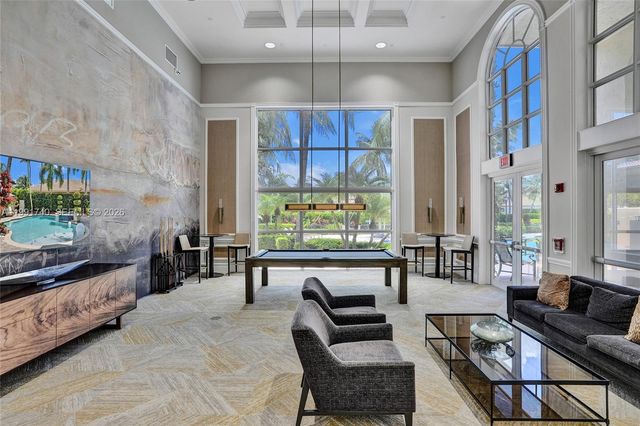 730 Leigh Palm Ave, Plantation, FL 33324