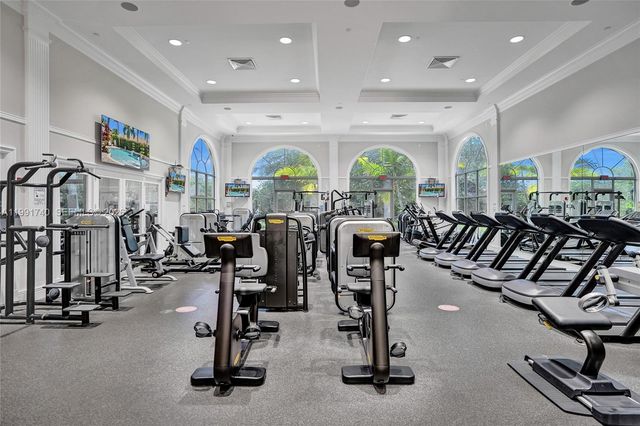 730 Leigh Palm Ave, Plantation, FL 33324