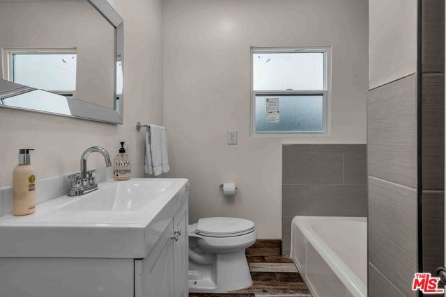 11575 Riverside Drive, Valley Village, CA 91602