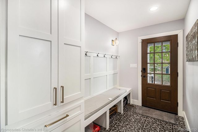 2144 Fischer Street, Detroit, MI 48214