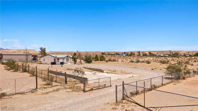 4135 Sandy Street, Logandale, NV 89021