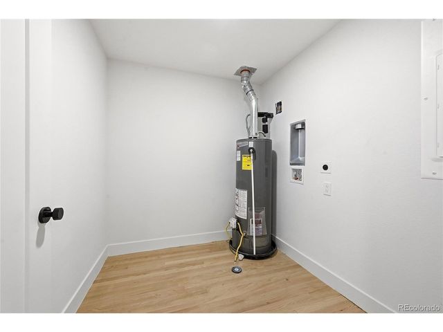3660 N Grape St, Denver, CO 80207