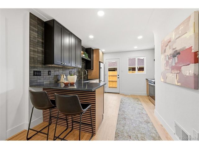 3660 N Grape St, Denver, CO 80207