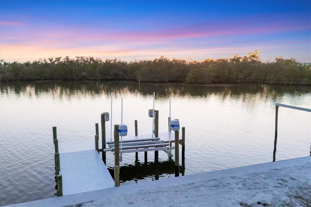 7314 WESTMORELAND DRIVE, SARASOTA, FL 34243 — photo 5