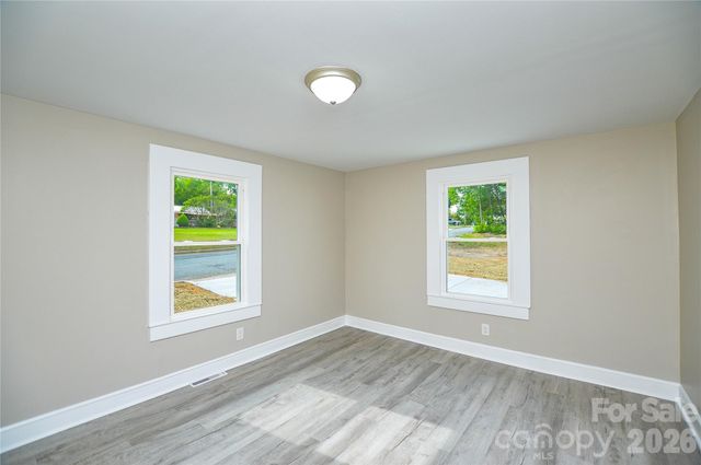 730 W Oakwood Avenue, Albemarle, NC 28001