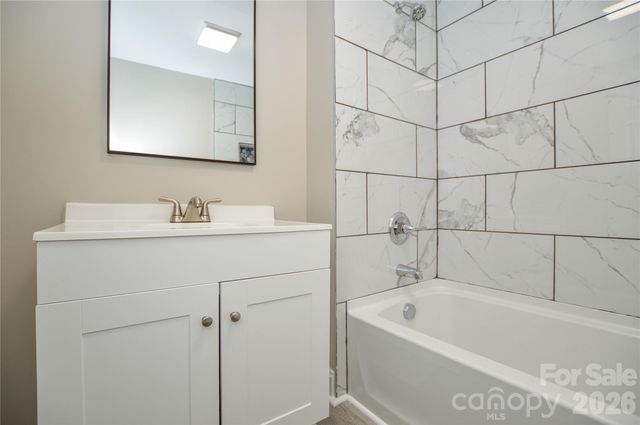 730 W Oakwood Avenue, Albemarle, NC 28001