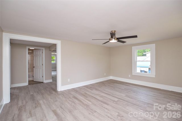 730 W Oakwood Avenue, Albemarle, NC 28001