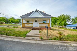 730 W Oakwood Avenue, Albemarle, NC 28001