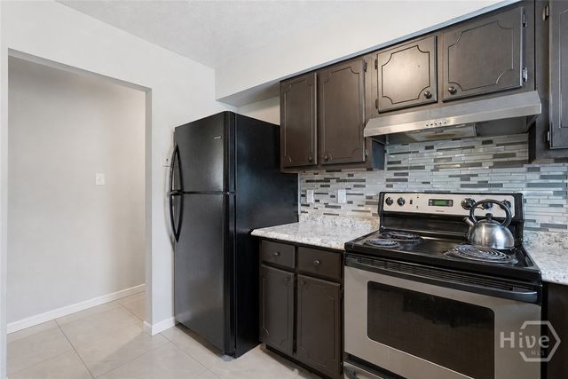 1210 Myers Street, Savannah, GA 31405