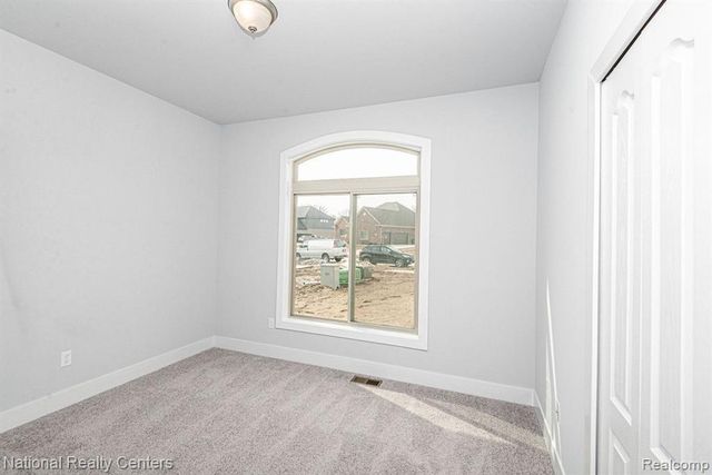 53182 Woodland Meadows, Chesterfield, MI 48047