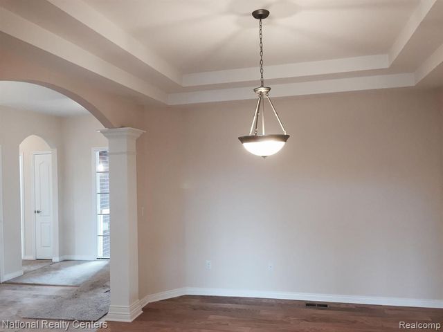 53182 Woodland Meadows, Chesterfield, MI 48047