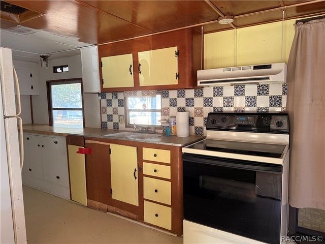 6600 E Lakato Lane, Inverness, FL 34453