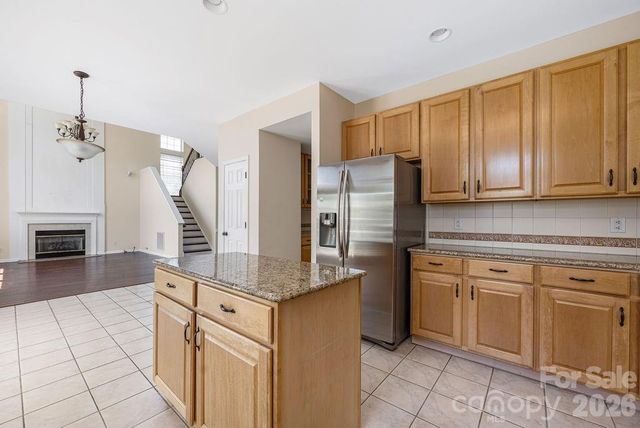 9512 Autumn Applause Drive, Charlotte, NC 28277