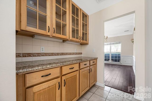 9512 Autumn Applause Drive, Charlotte, NC 28277
