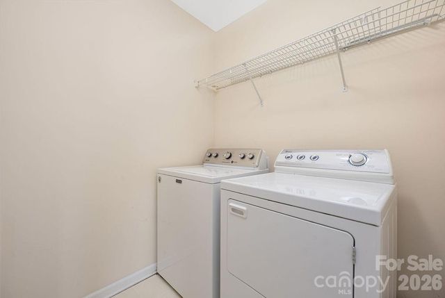 9512 Autumn Applause Drive, Charlotte, NC 28277