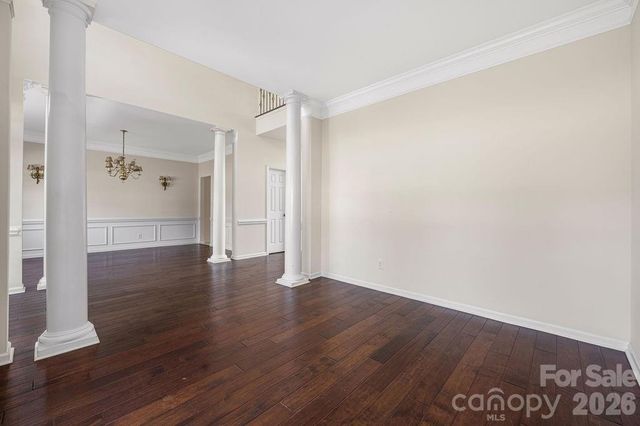 9512 Autumn Applause Drive, Charlotte, NC 28277
