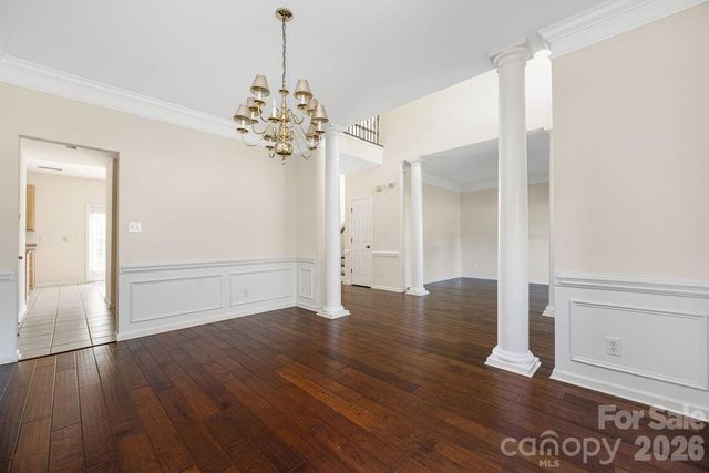 9512 Autumn Applause Drive, Charlotte, NC 28277