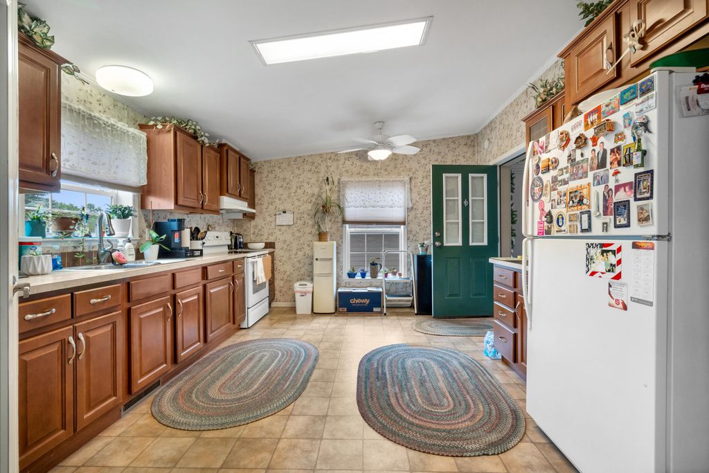10 Rachel Street, Sabattus, ME 04280 — photo 5