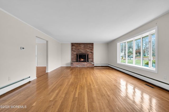 50 Cliffside Drive, Toms River, NJ 08755