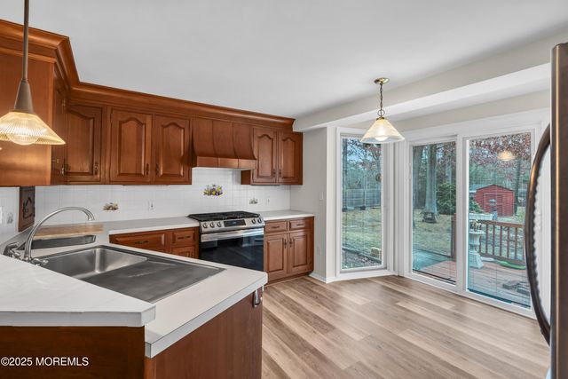 50 Cliffside Drive, Toms River, NJ 08755