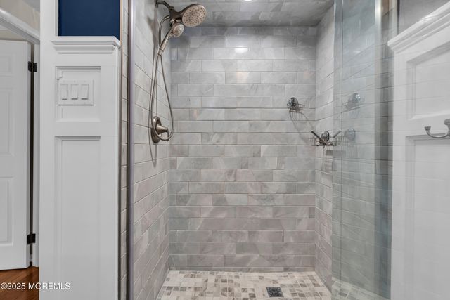 50 Cliffside Drive, Toms River, NJ 08755