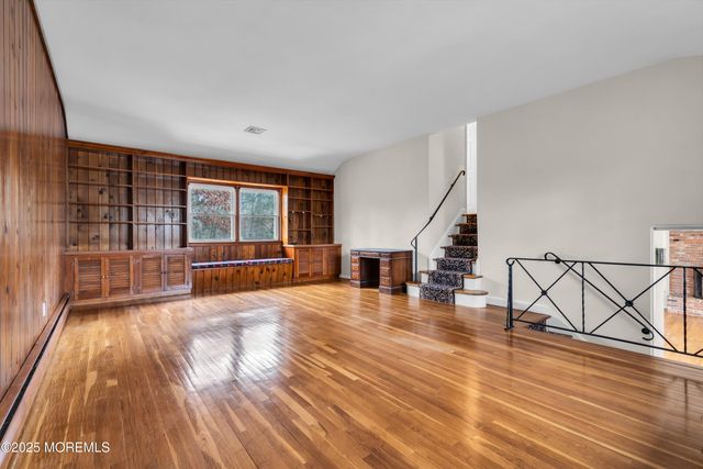 50 Cliffside Drive, Toms River, NJ 08755