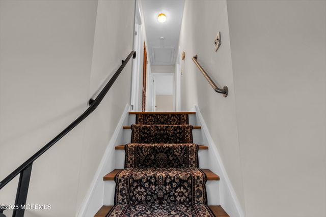 50 Cliffside Drive, Toms River, NJ 08755