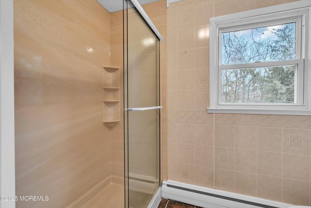 50 Cliffside Drive, Toms River, NJ 08755