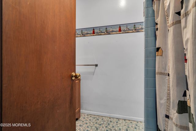 50 Cliffside Drive, Toms River, NJ 08755