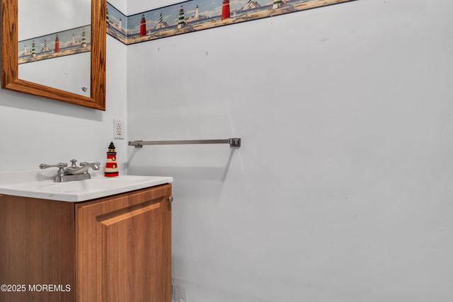 50 Cliffside Drive, Toms River, NJ 08755