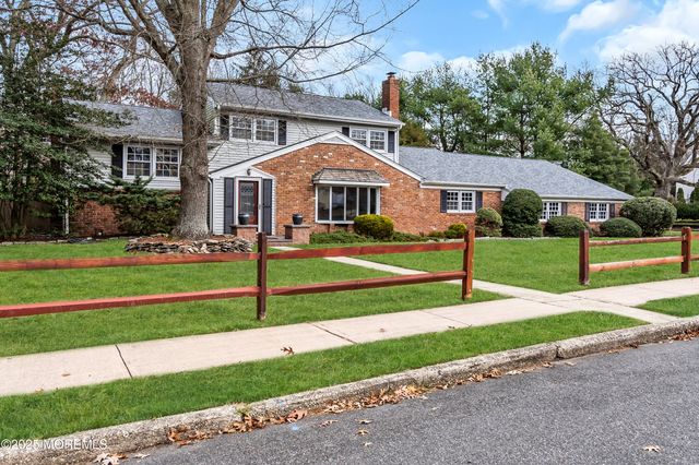 50 Cliffside Drive, Toms River, NJ 08755