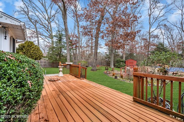 50 Cliffside Drive, Toms River, NJ 08755