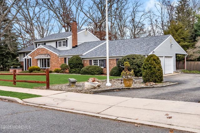 50 Cliffside Drive, Toms River, NJ 08755