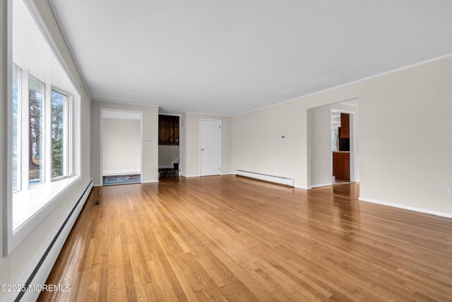 50 Cliffside Drive, Toms River, NJ 08755