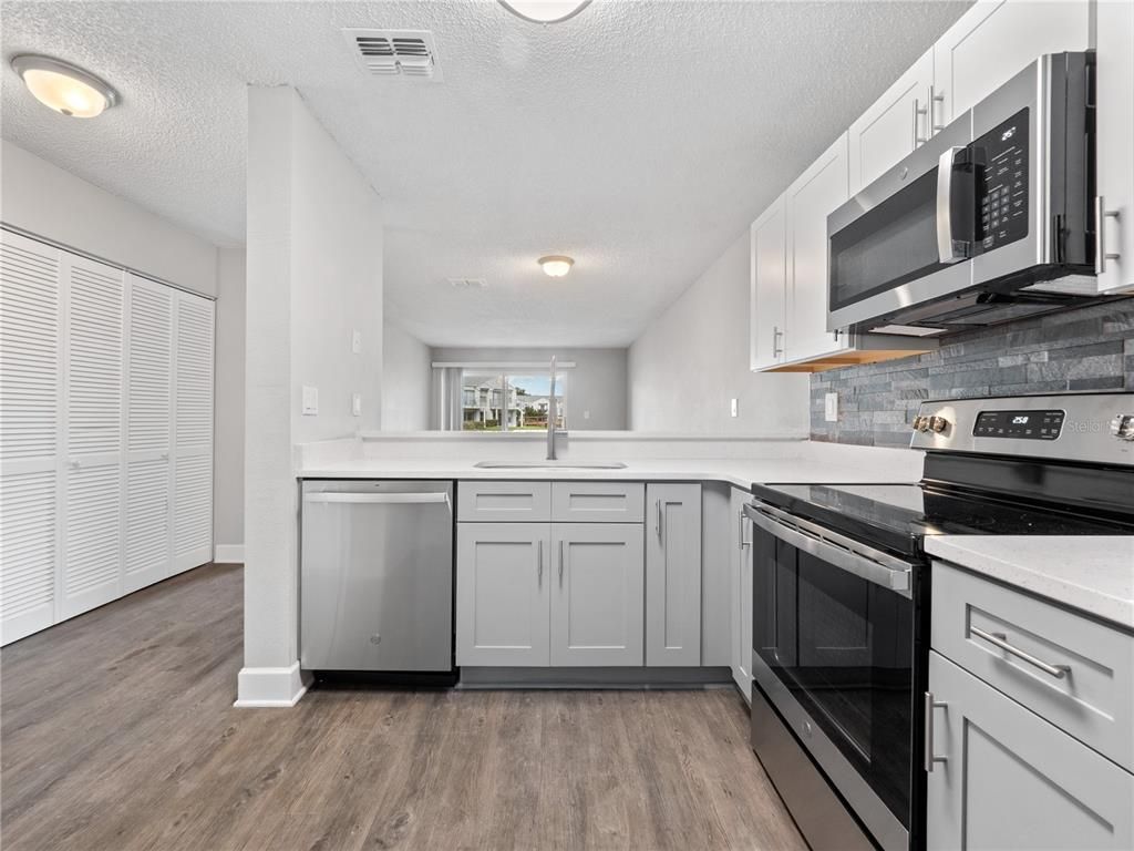 2564 WOODGATE BOULEVARD 103, Orlando, FL 32822